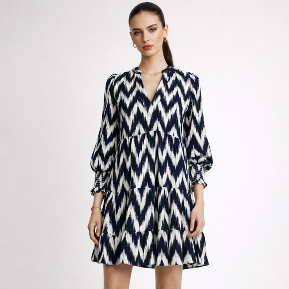 Tuckernuck Dresses & Skirts - Tuckernuck Pomander Place Kenzo Dress Navy White Ikat Tiered Preppy Shift XXS